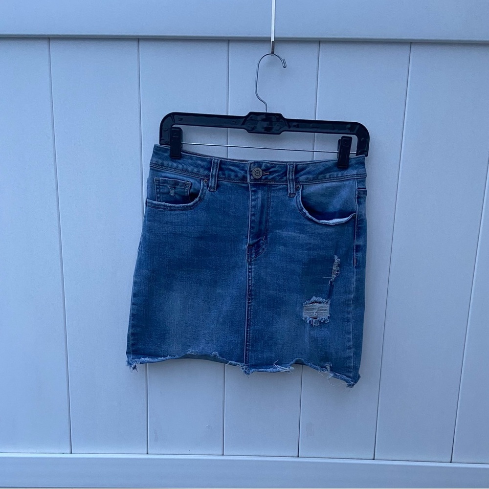 YMI Jeans Distressed Denim Mini Skirt with Pockets, Juniors Size M 5/27, Stretch